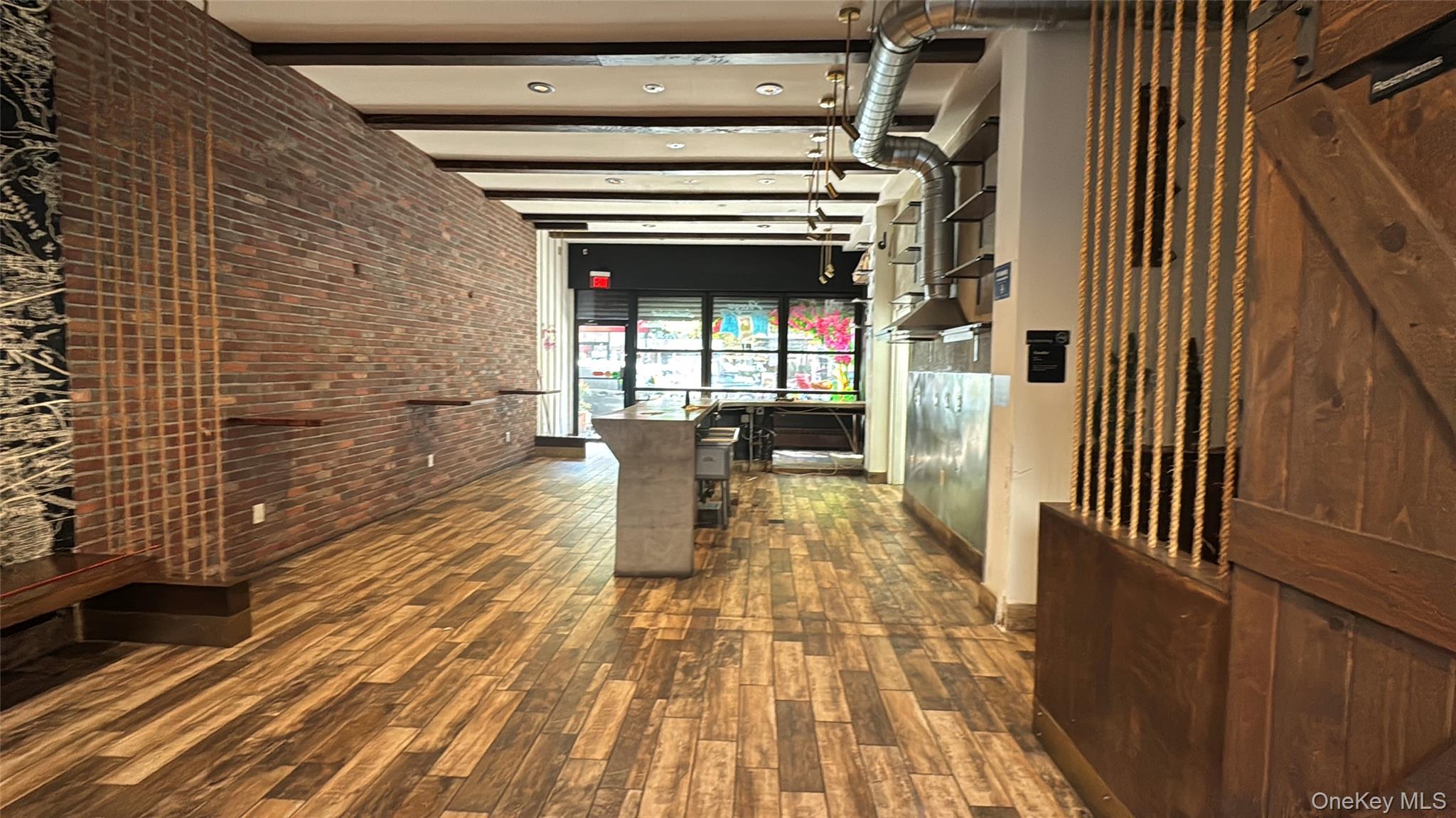 #4 photo, 251 Wilson Avenue, Бруклин ‖ Brooklyn , NY 11237