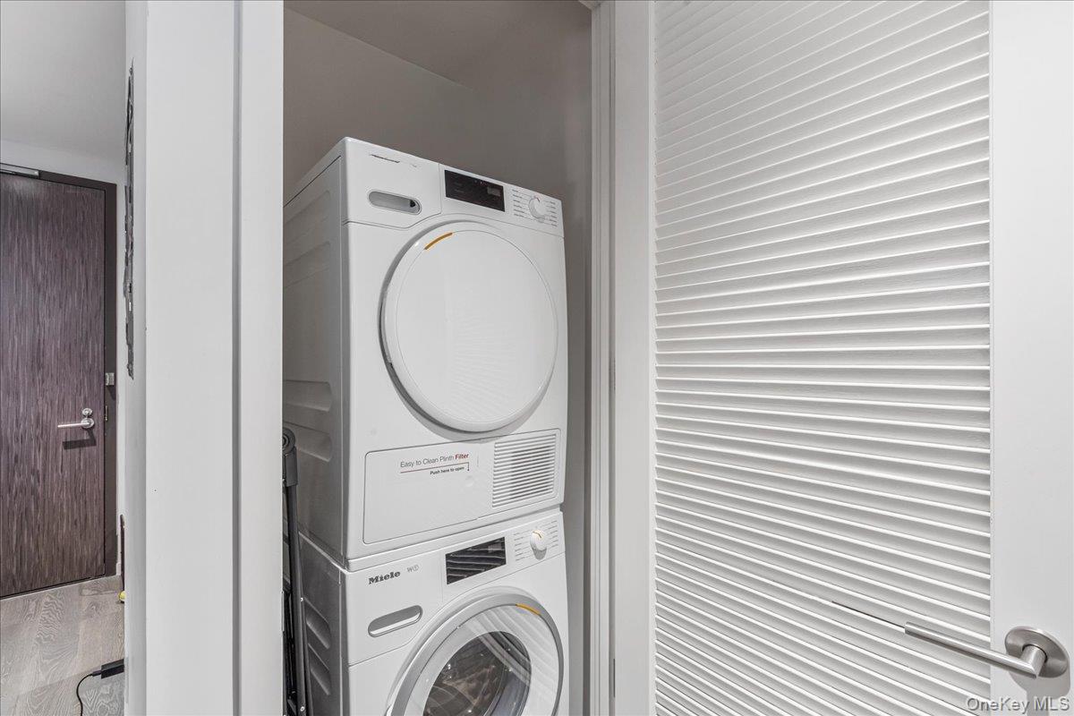 #14 photo, 133-36 37th Avenue, 플러싱 Flushing , NY 11354