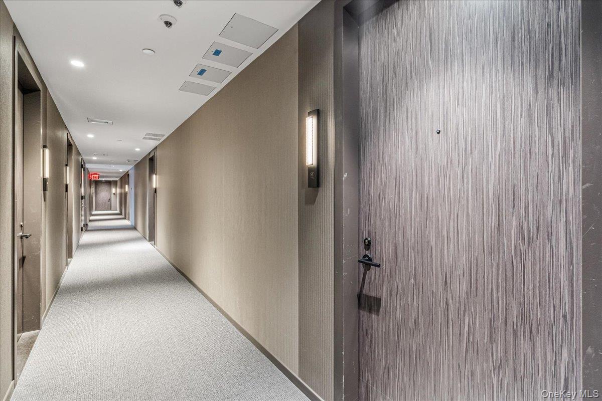 #15 photo, 133-36 37th Avenue, 플러싱 Flushing , NY 11354