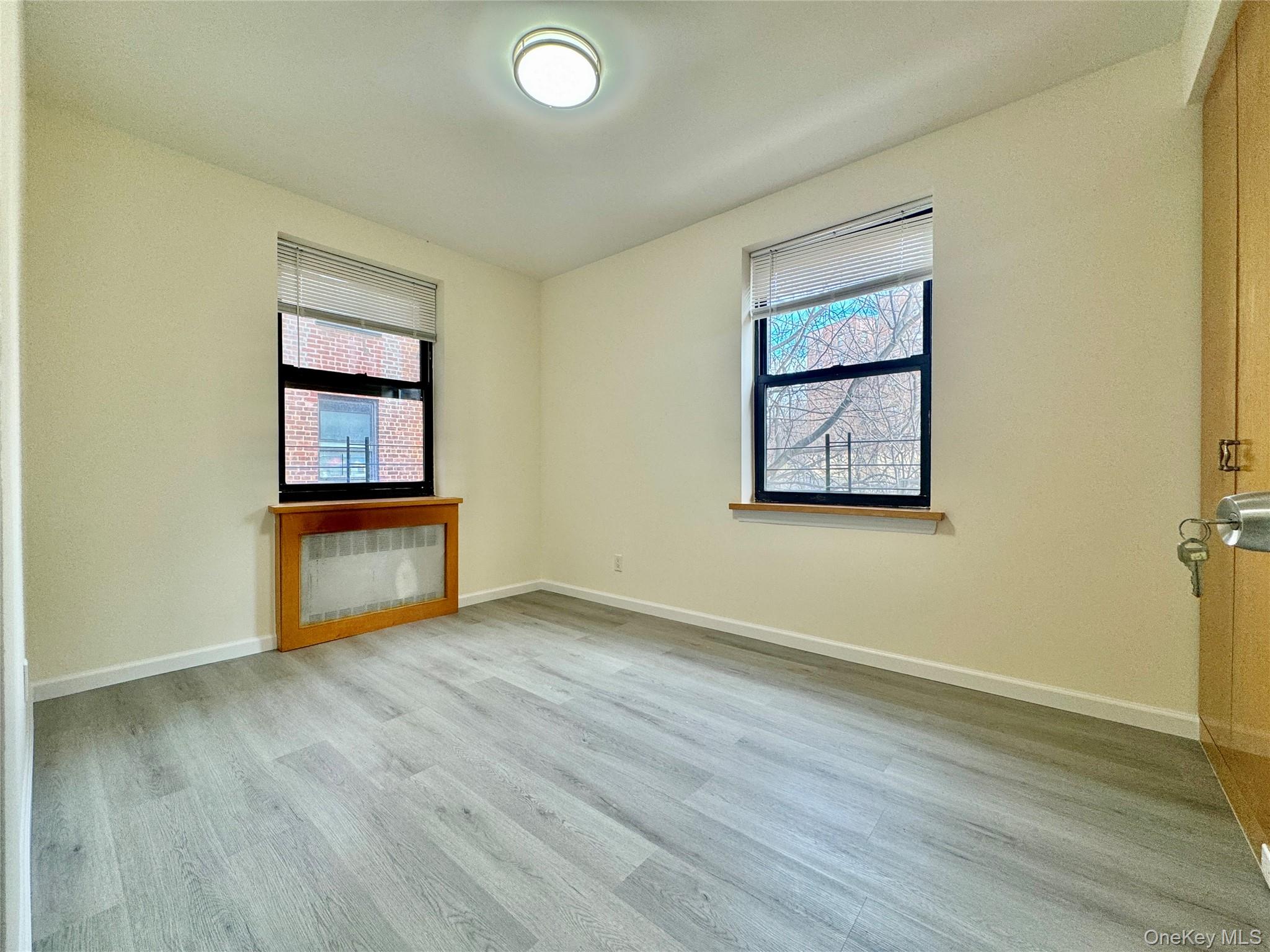 #10 photo, 26-25 141st St, Flushing , NY 11354