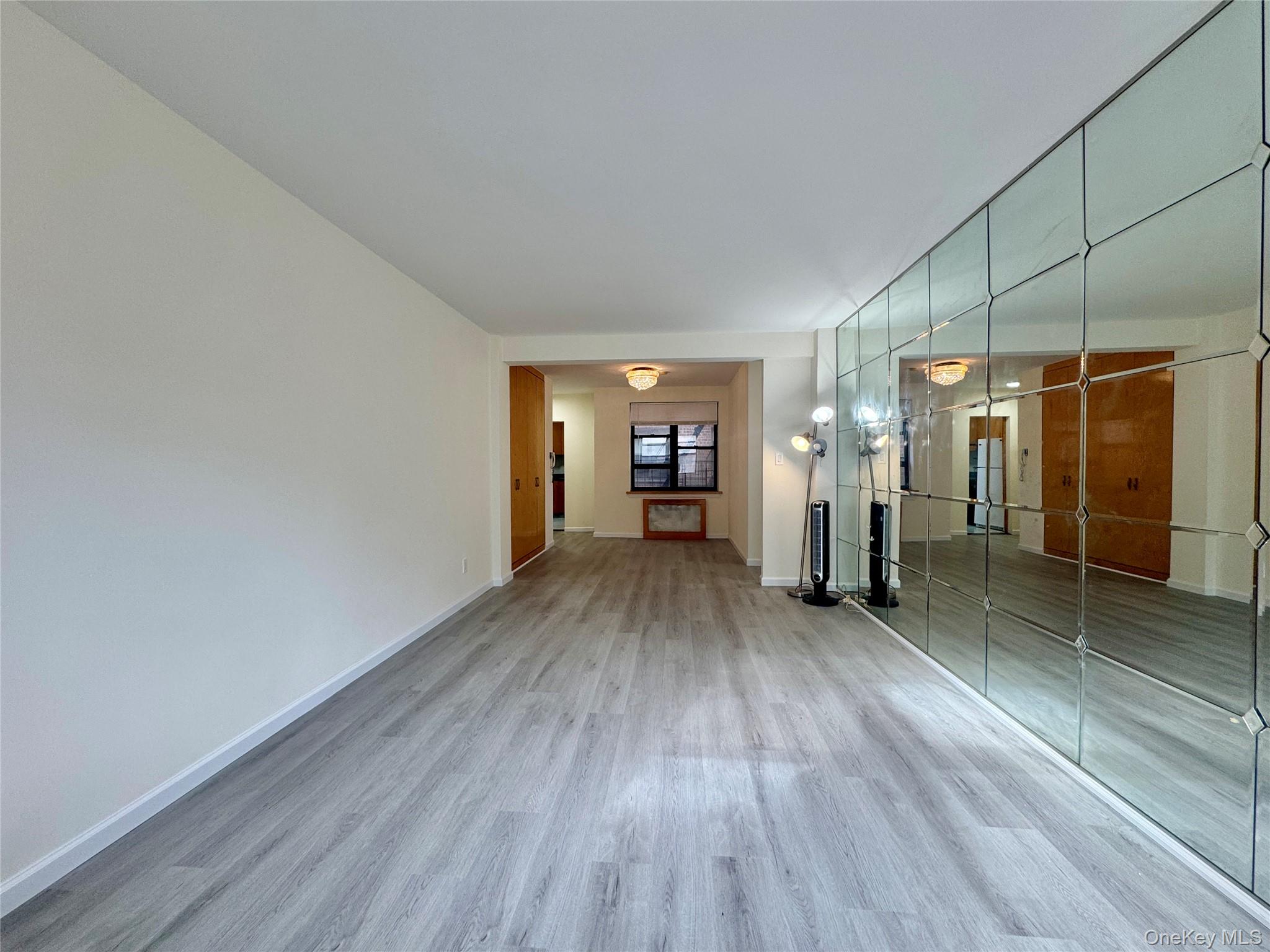 #4 photo, 26-25 141st St, Flushing , NY 11354