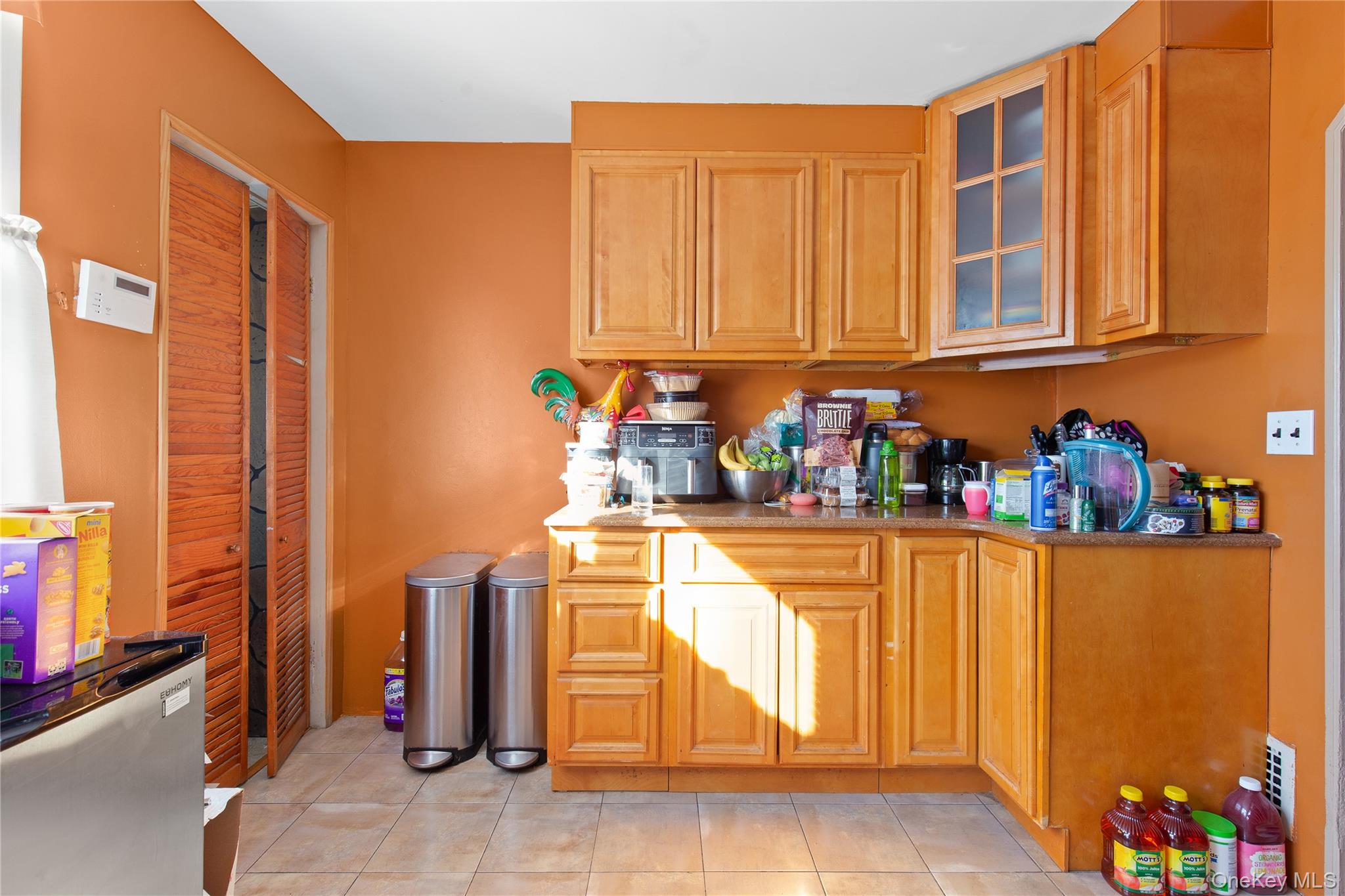 #4 photo, 5840 61st Street, Flushing , NY 11378