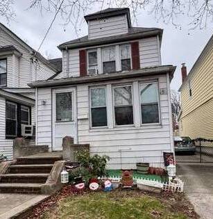 #11 photo, 89-18  69th Avenue, FOREST HILLS , NY 11375