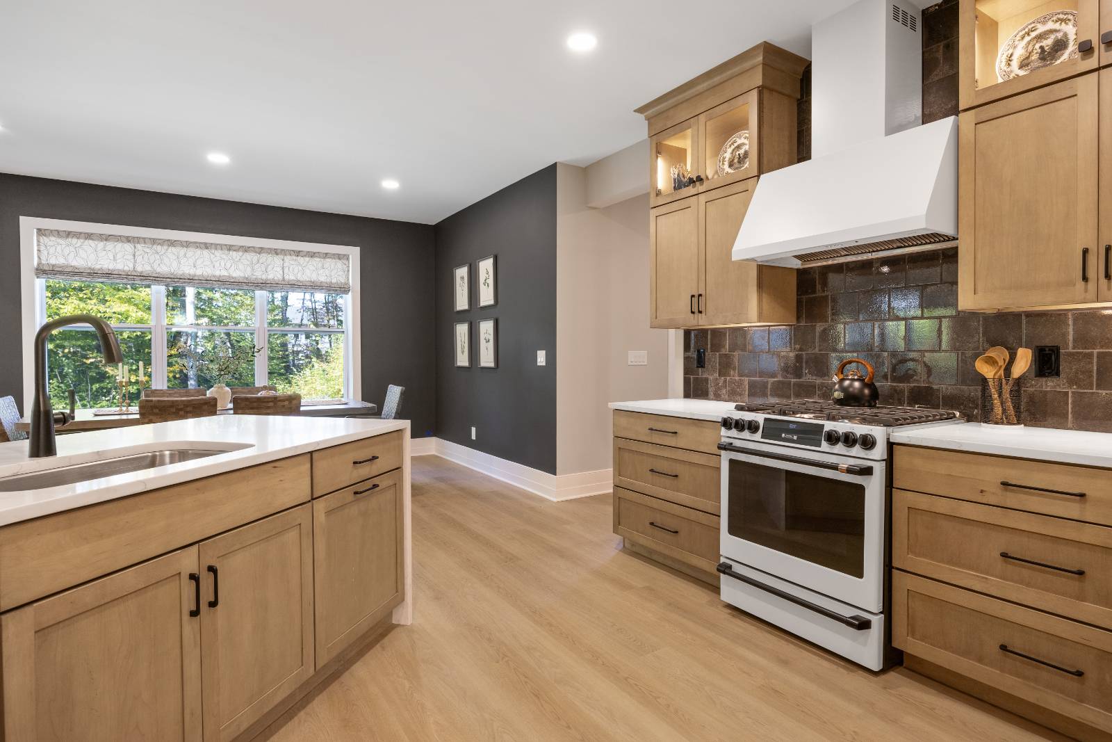 #11 photo, 34 Tamarack Street, Ballston Lake , NY 12019