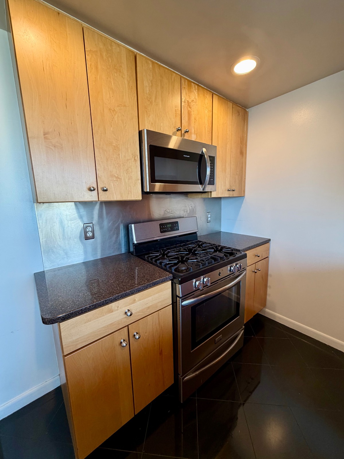#5 photo, 4-74 48th Avenue, #PH4D, كوينز Long Island City , NY 11109