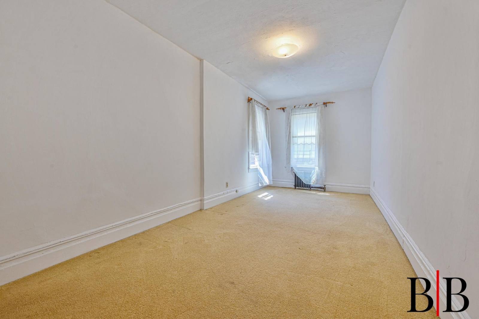 #22 photo, 2219 83 Street, הברונקס Bensonhurst , NY 11214