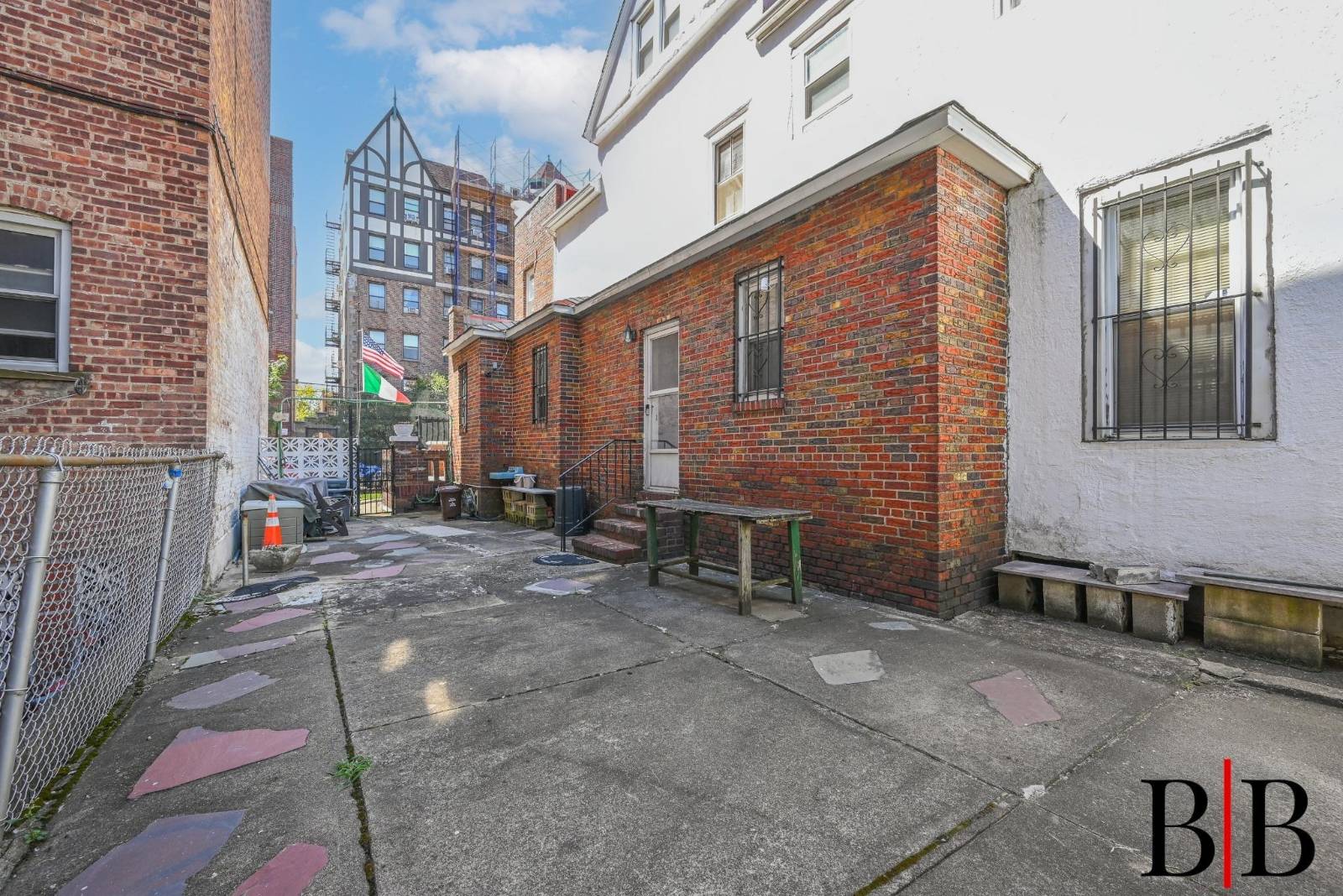 #7 photo, 2219 83 Street, הברונקס Bensonhurst , NY 11214