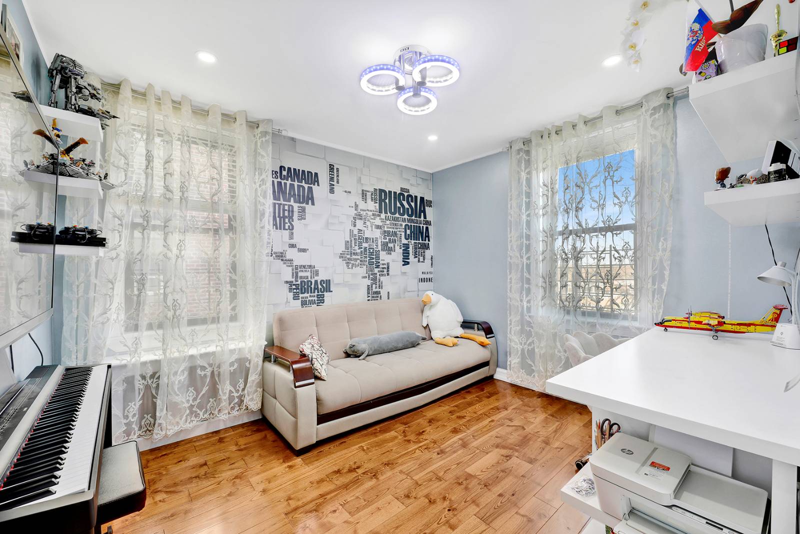 #21 photo, 2241 Plumb 1st St, #5M, Marine Park , NY 11229