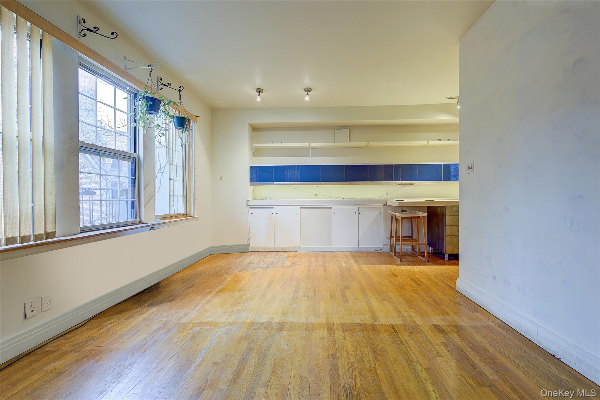 #17 photo, 6 Burns Street, Forest Hills , NY 11375