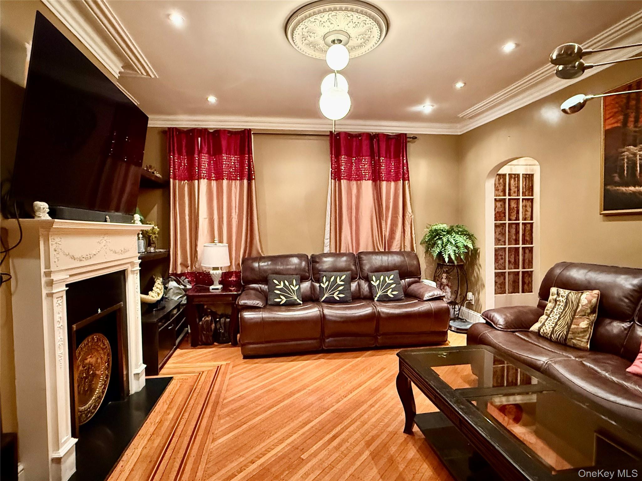 #5 photo, 54-05 68th Street, Maspeth , NY 11378