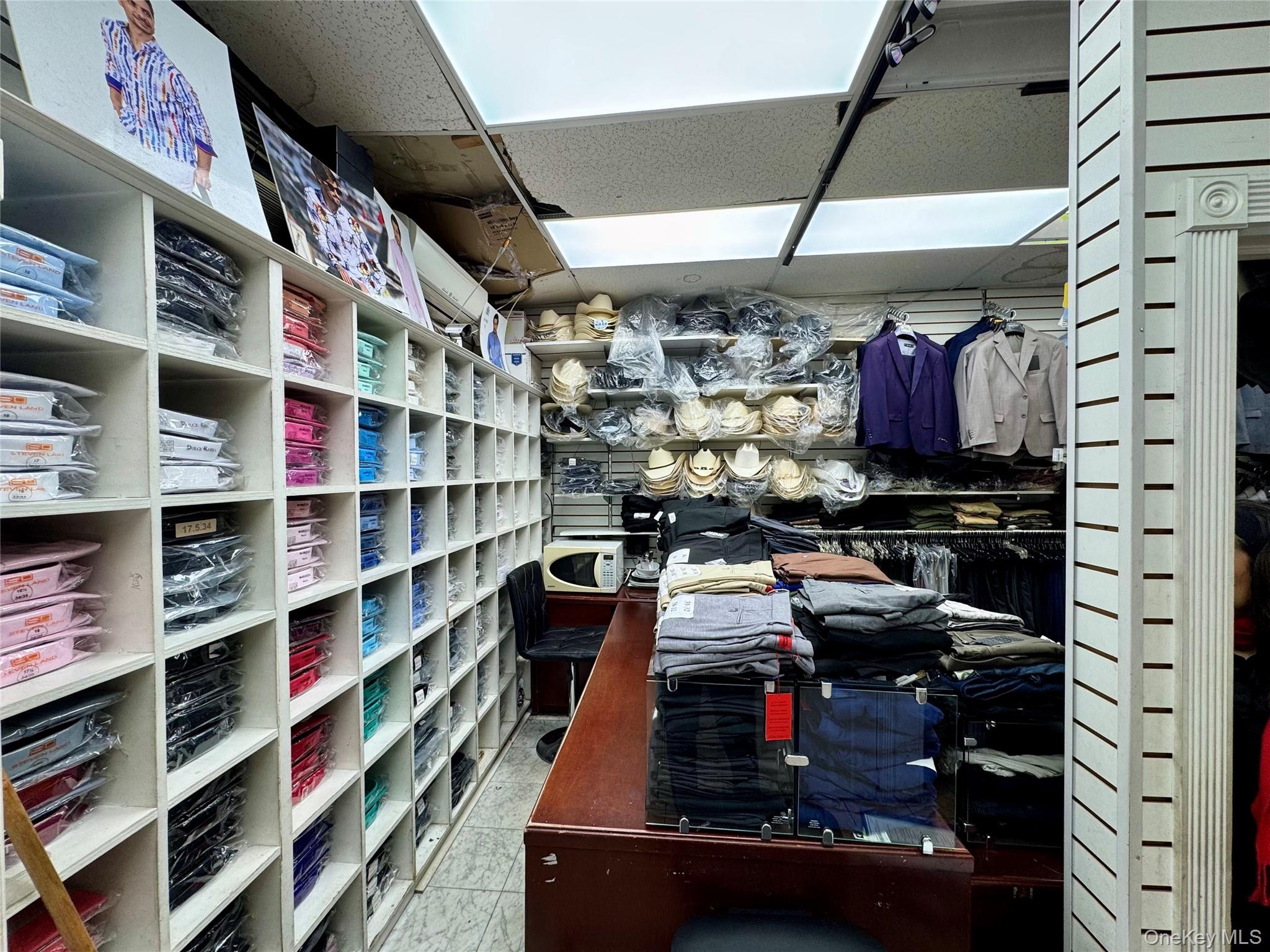 #7 photo, 94-17 Roosevelt Avenue, 뉴욕퀸즈 Jackson Heights , NY 11372