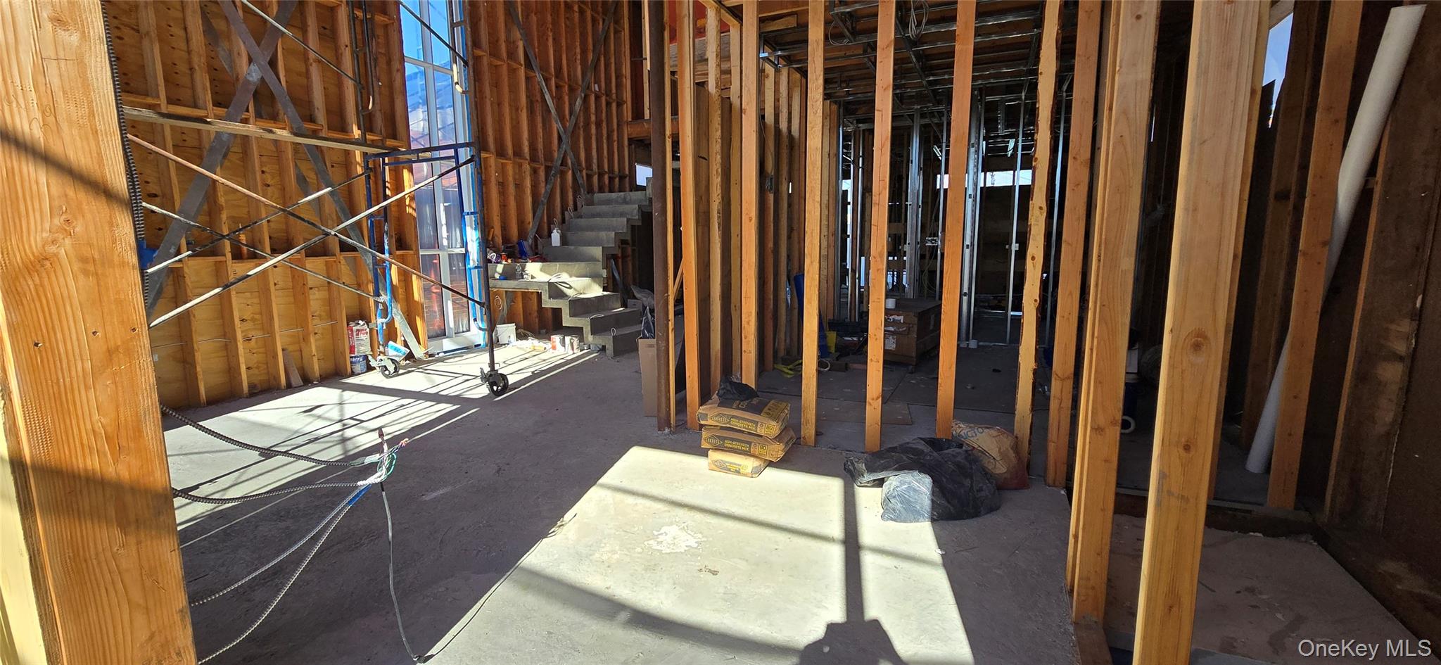 #3 photo, 9007 156th Avenue, कुईंस Howard Beach , NY 11414