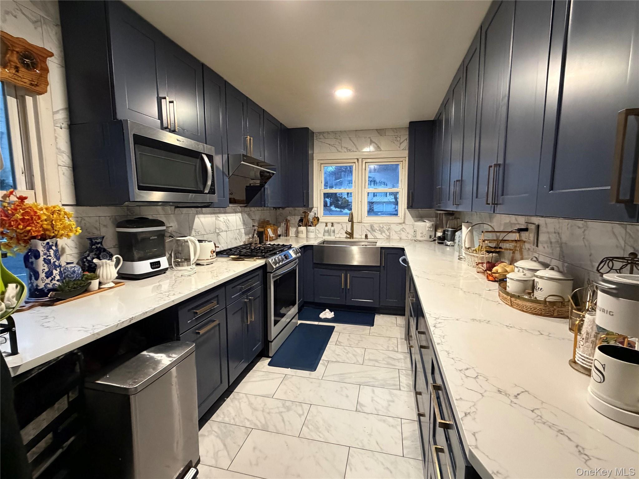 #3 photo, 43 Valerie Drive, 뉴욕주 Yonkers , NY 10703