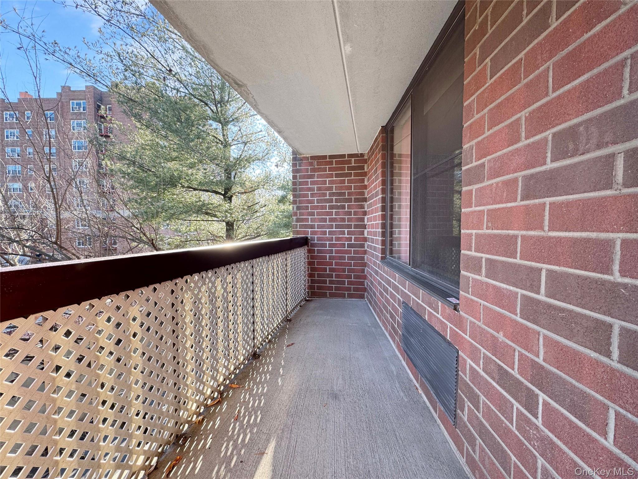 #12 photo, 777 N Macquesten Parkway, Mount Vernon , NY 10552