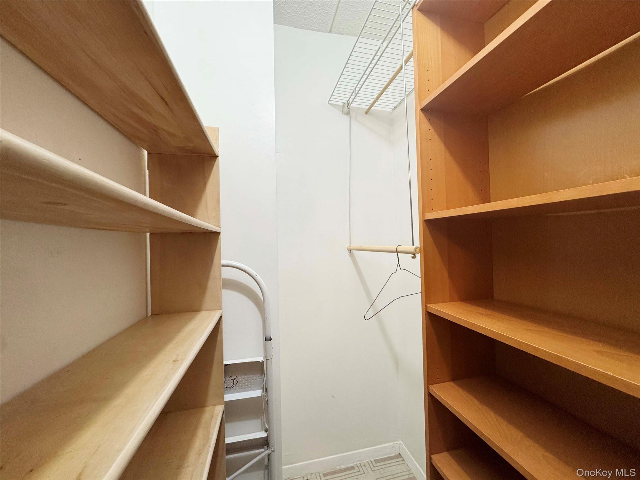 #13 photo, 777 N Macquesten Parkway, Mount Vernon , NY 10552