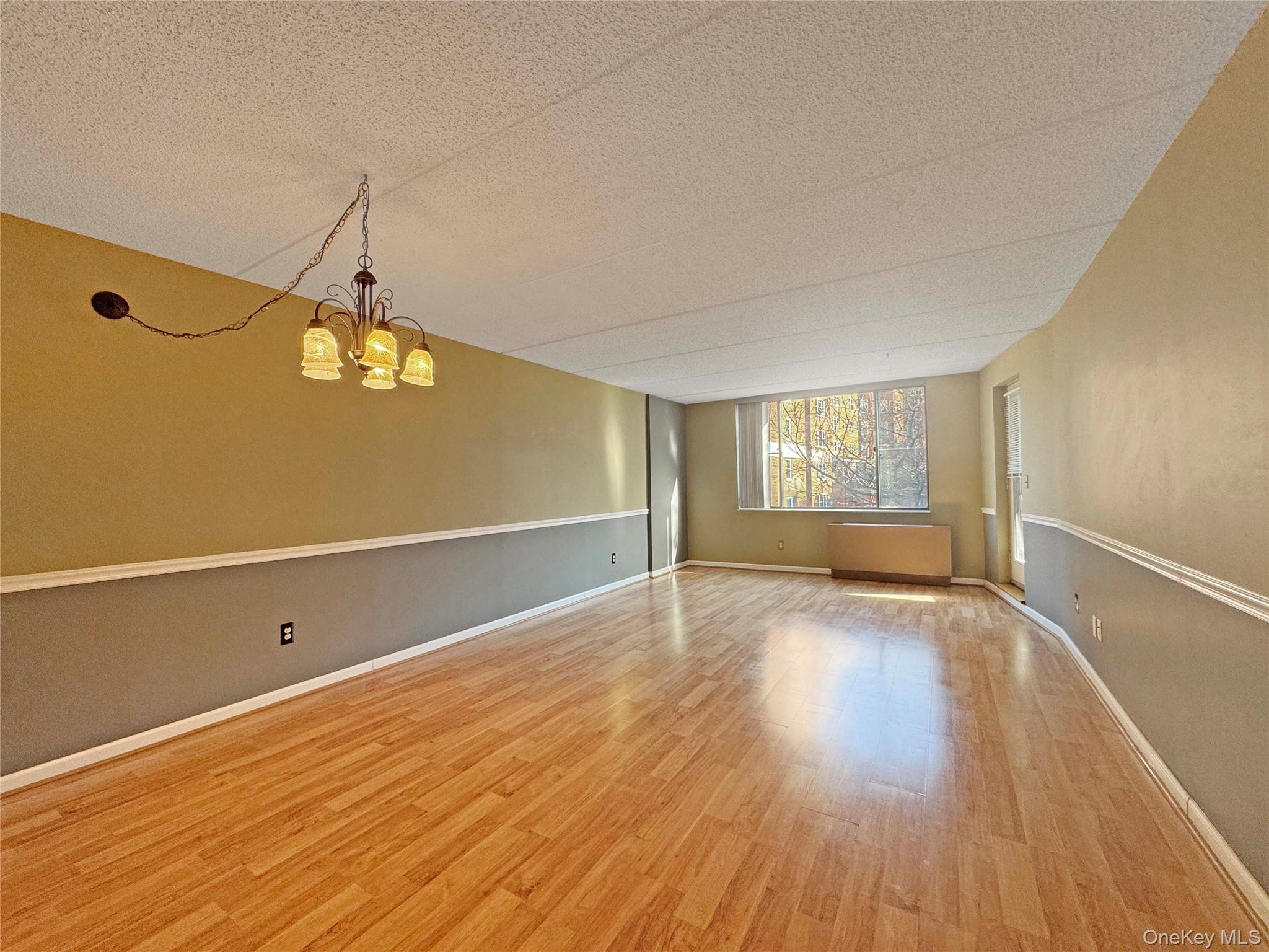 #2 photo, 777 N Macquesten Parkway, Mount Vernon , NY 10552