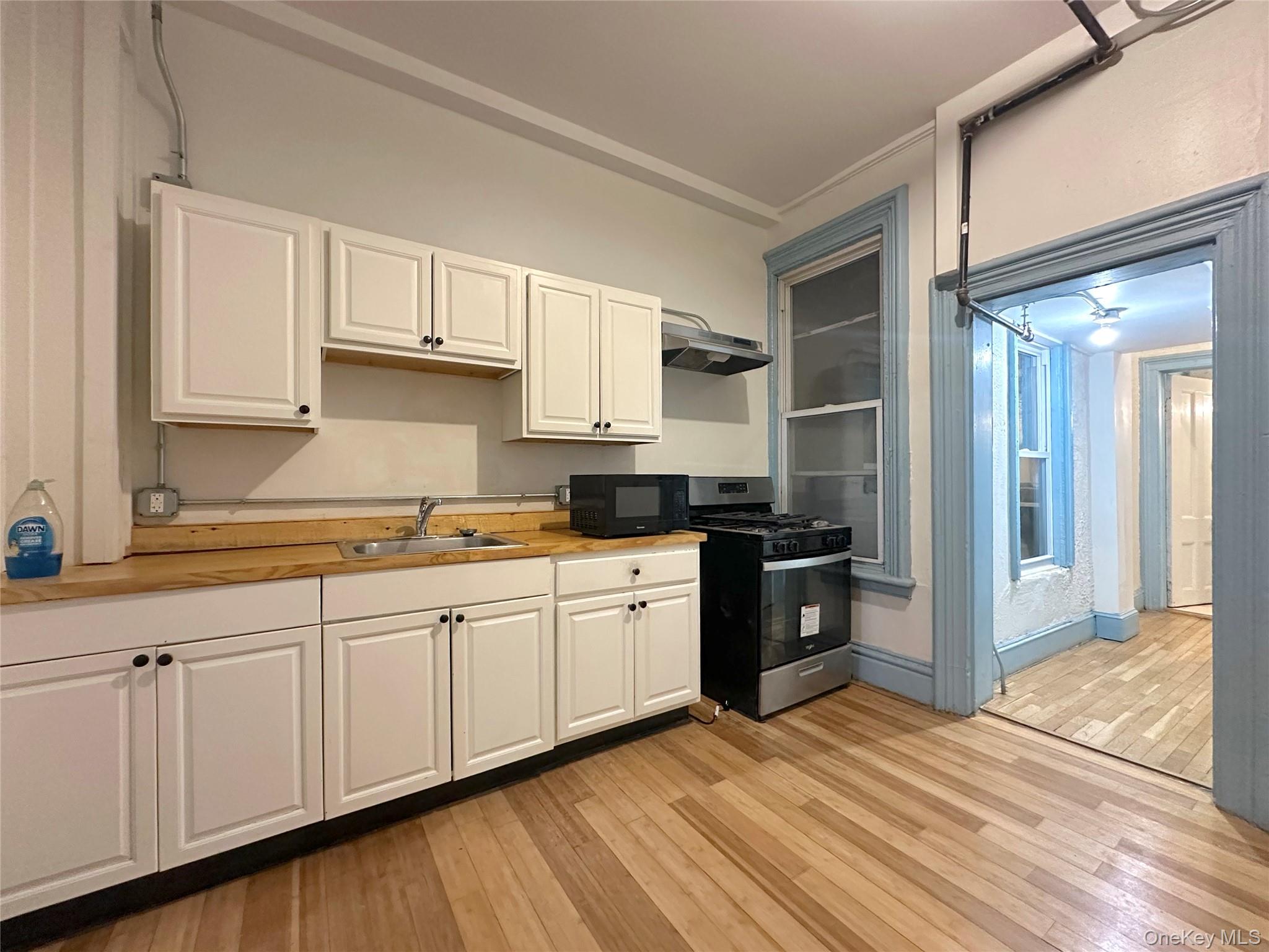 #4 photo, 56 Dubois Street, Newburgh , NY 12550