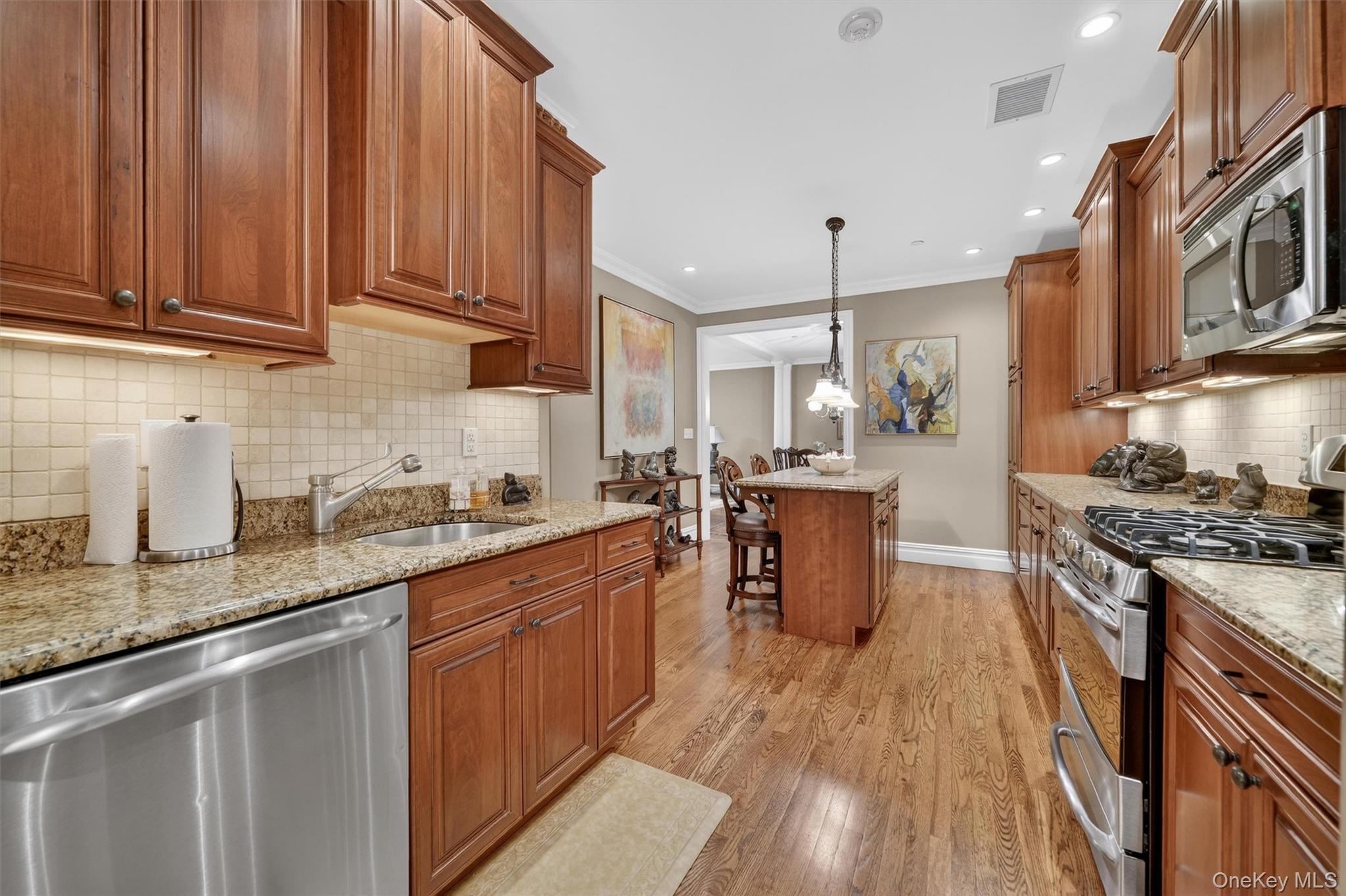 #16 photo, 4205 Fred Ill Jr Court, 紐約州 Pearl River , NY 10965