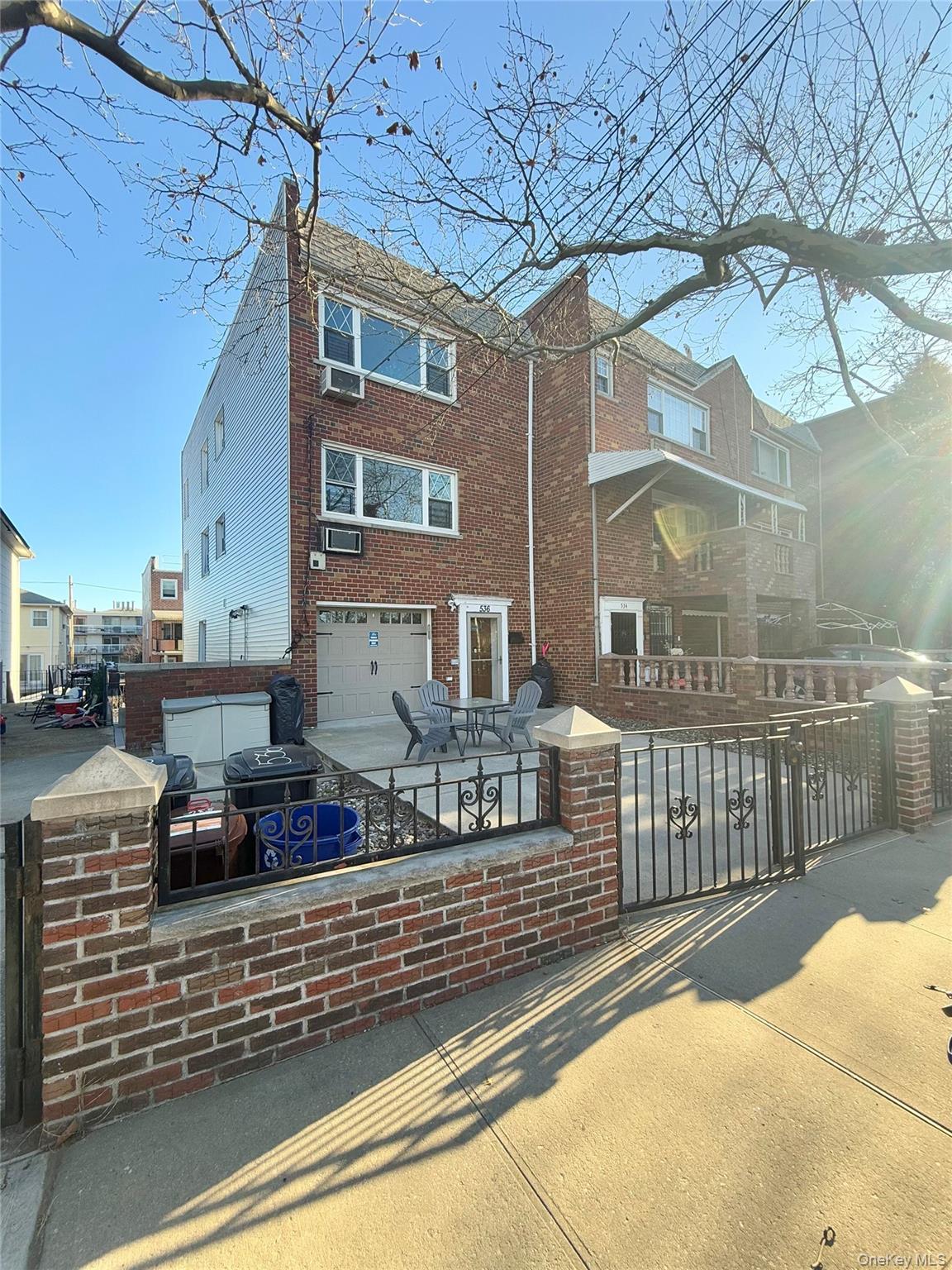 #1 photo, 536 Throgs Neck Expressway, برونكس Bronx , NY 10465