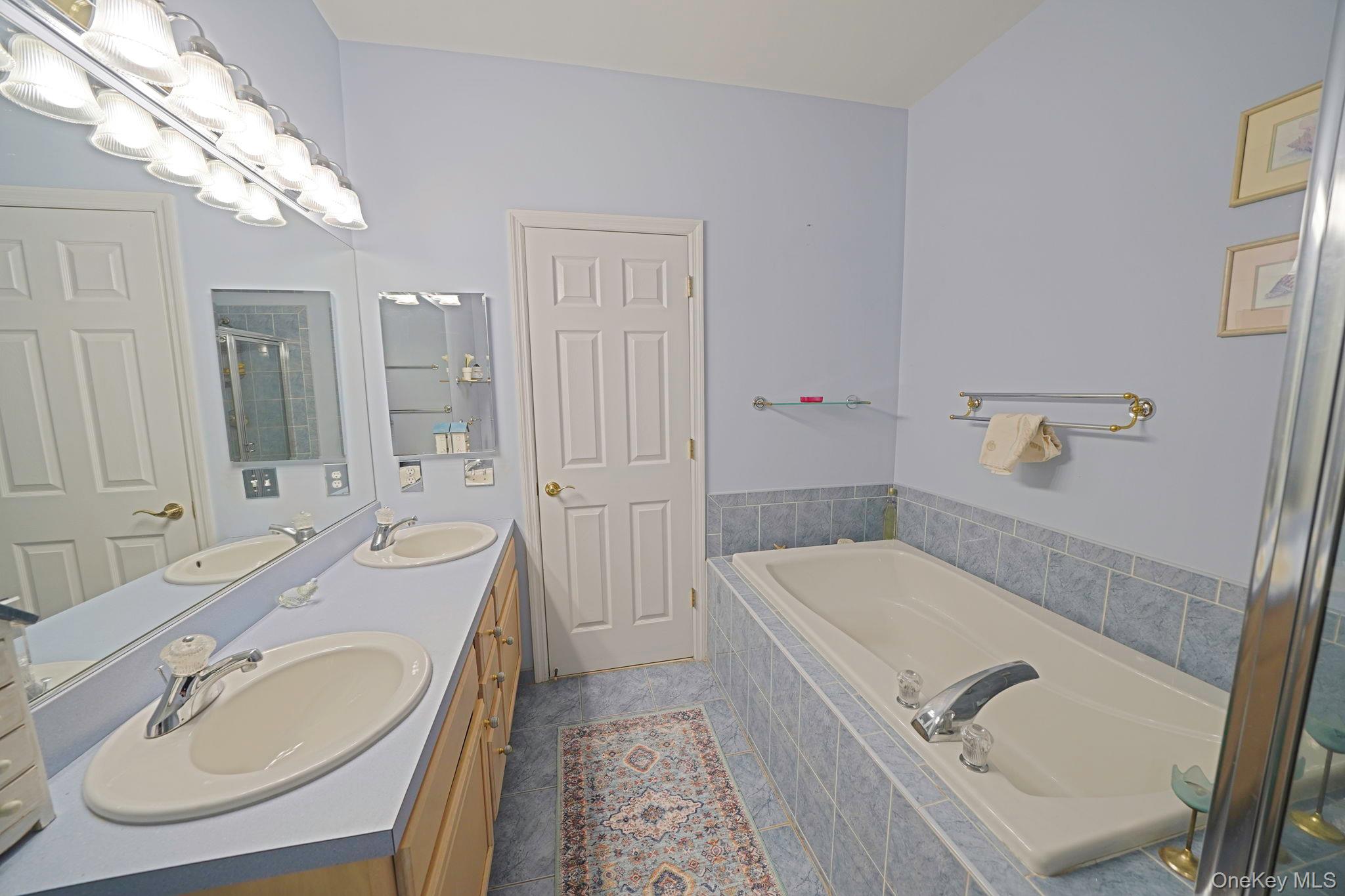 #17 photo, 554 Mirror Pond Court, Moriches , NY 11955