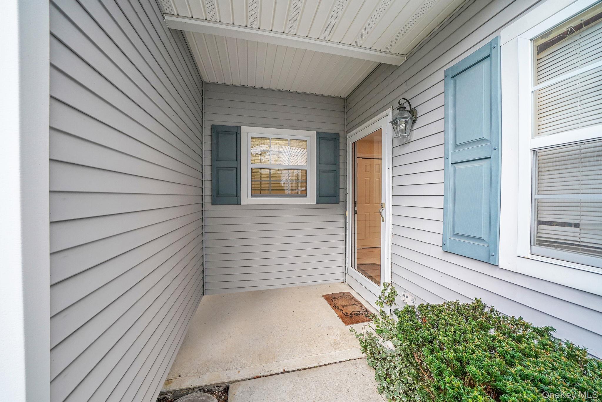 #4 photo, 554 Mirror Pond Court, Moriches , NY 11955