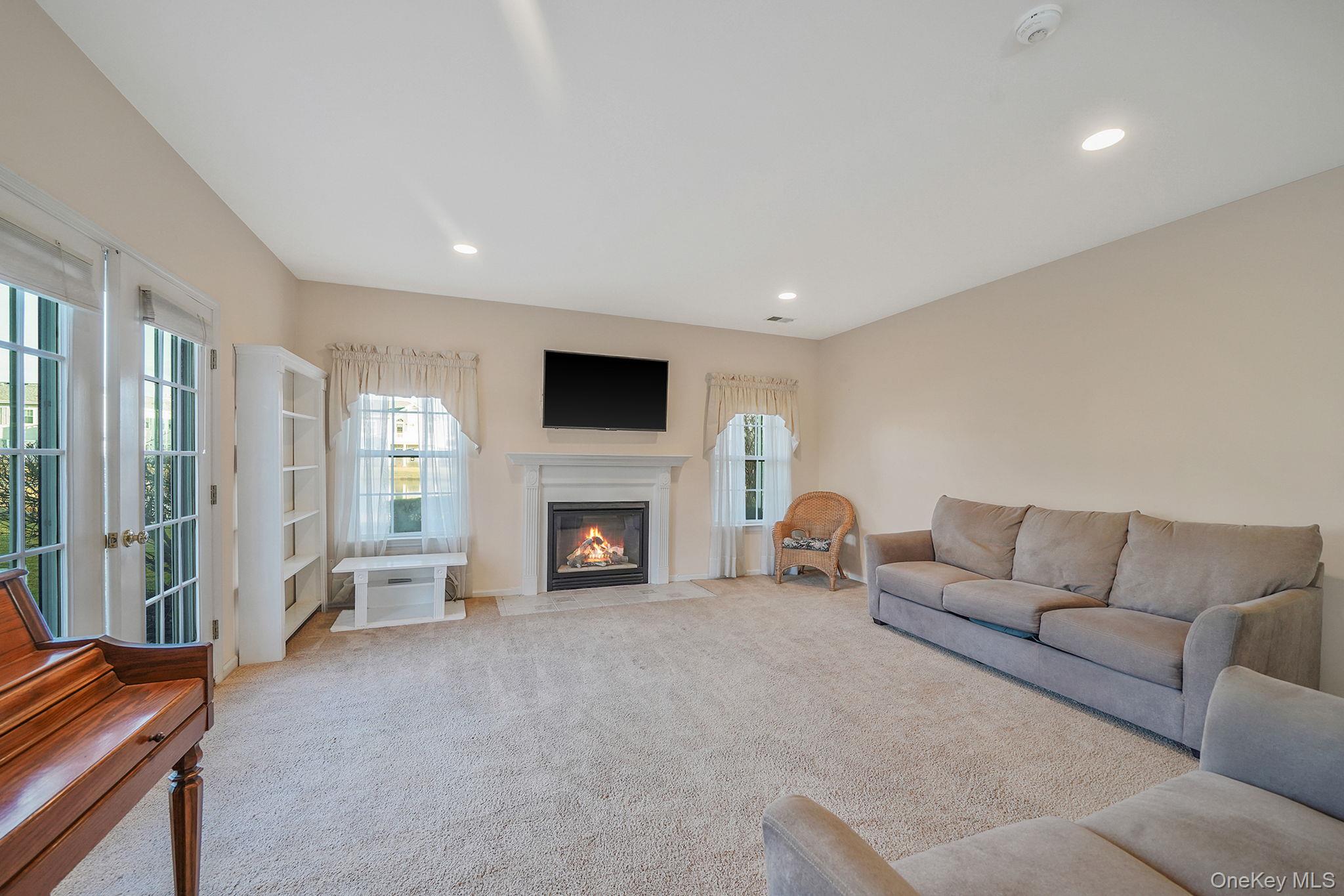 #8 photo, 554 Mirror Pond Court, Moriches , NY 11955