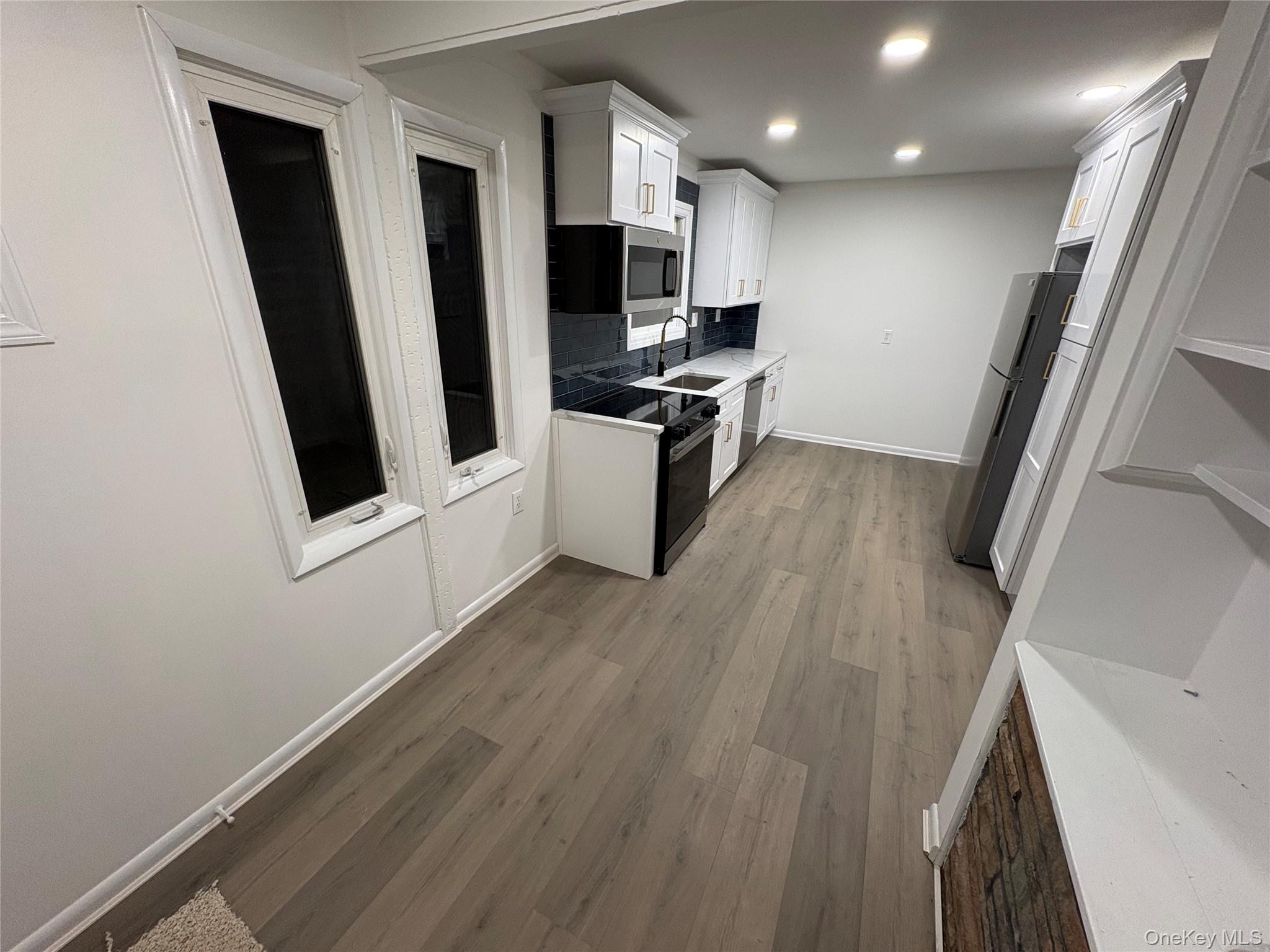 #4 photo, 20 Bogota Road, Саффолк ‖ Mastic Beach , NY 11951