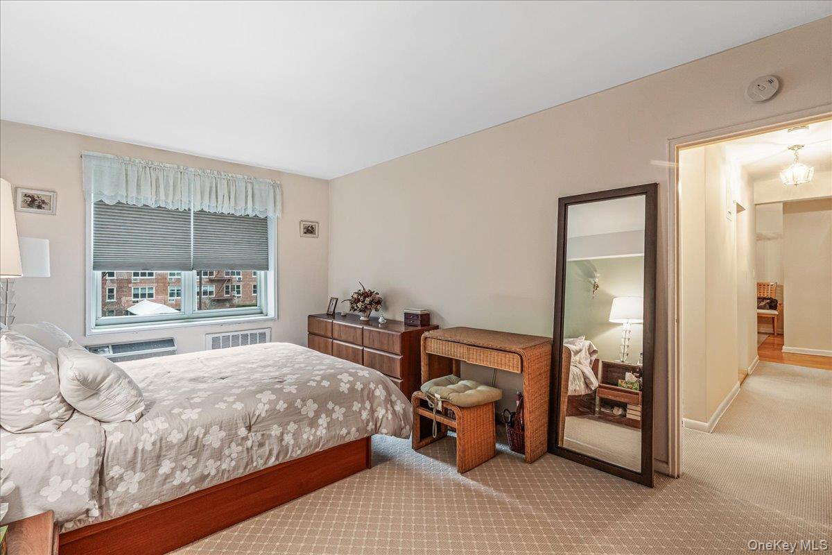 #8 photo, 23-45 Bell Boulevard, Bayside , NY 11360