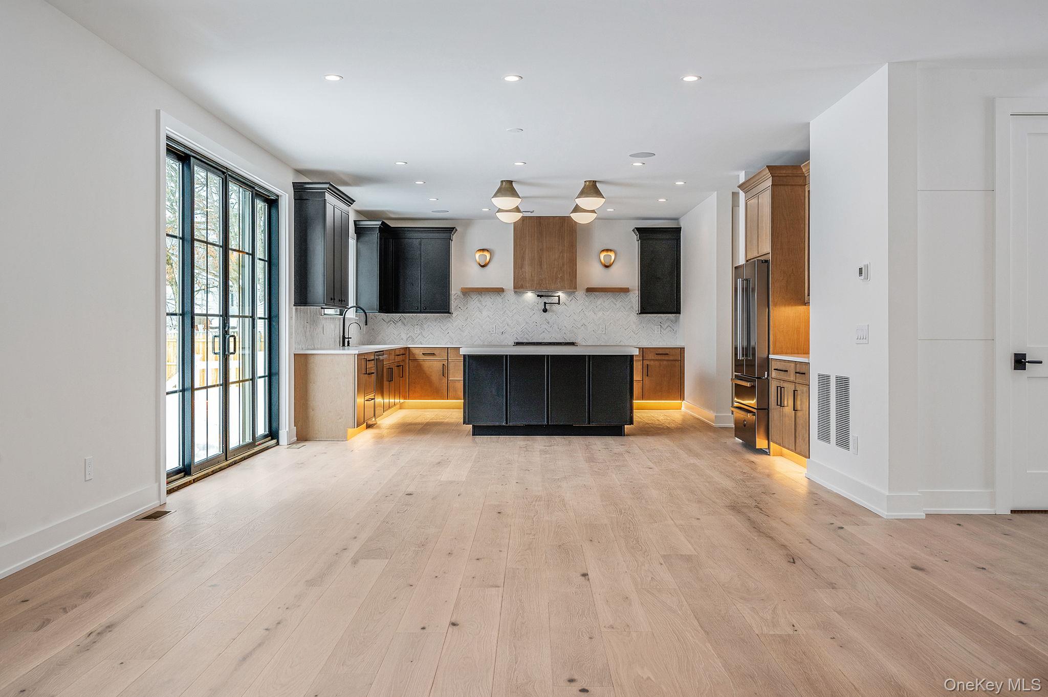 #15 photo, 458 Harrison Avenue, サフォーク郡 Miller Place , NY 11764