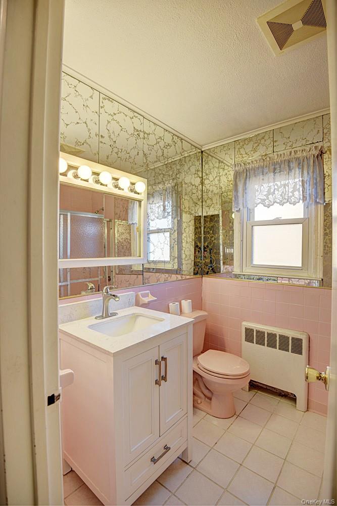 #14 photo, 81 Hausch Boulevard, Roosevelt , NY 11575