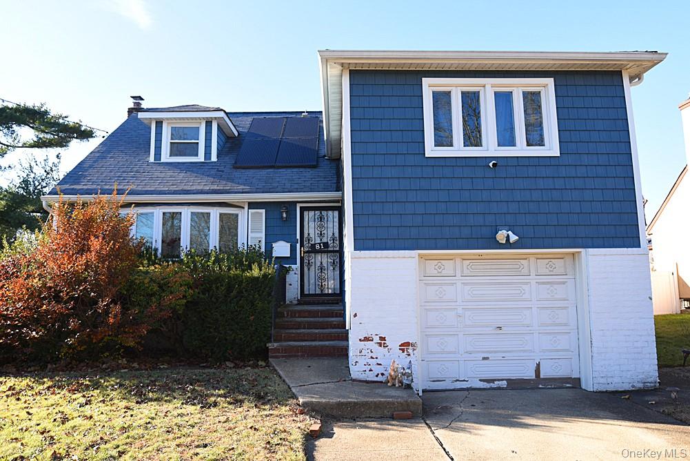 #2 photo, 81 Hausch Boulevard, Roosevelt , NY 11575