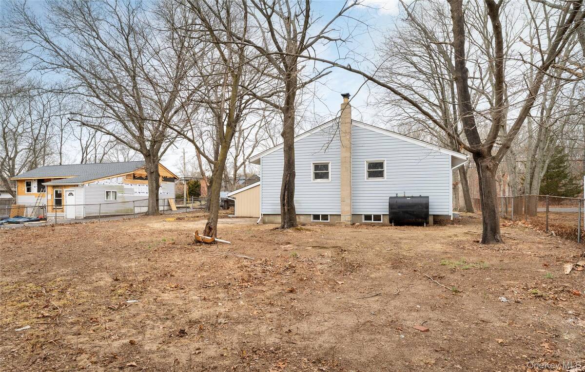 #20 photo, 48 Hawkins Road, מחוז סאפוק Centereach , NY 11720