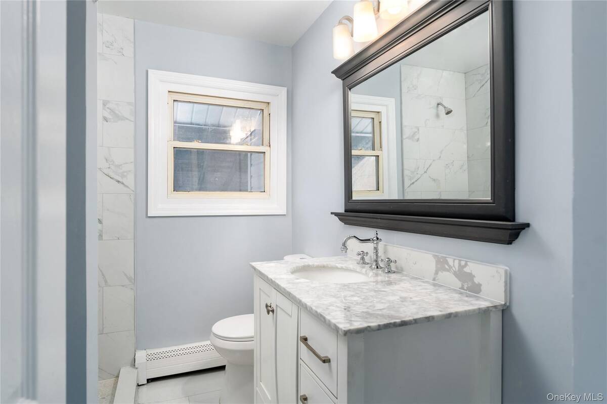 #7 photo, 48 Hawkins Road, מחוז סאפוק Centereach , NY 11720