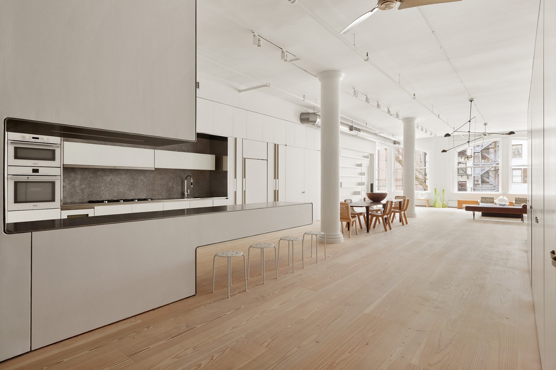 #5 photo, 7 E 17th Street, Flatiron , NY 10003