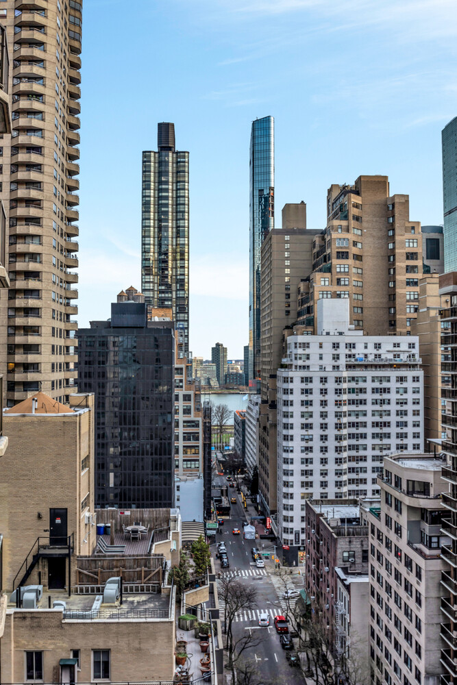 #11 photo, New York City, Turtle Bay , NY 10017