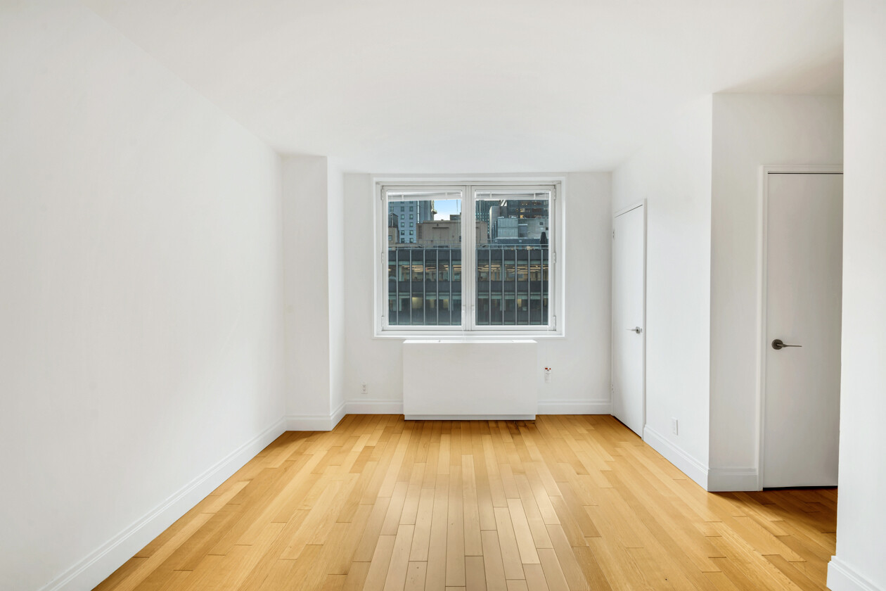 #5 photo, New York City, Turtle Bay , NY 10017