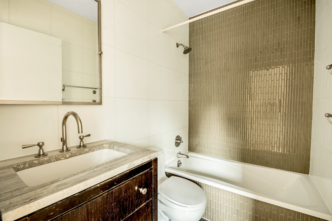 #8 photo, New York City, Turtle Bay , NY 10017