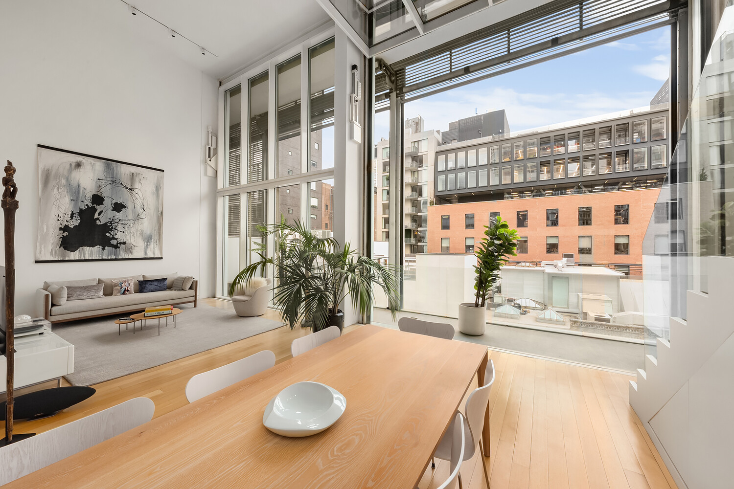 #1 photo, 524 W 19TH Street, Манхэттен ‖ Chelsea , NY 10011