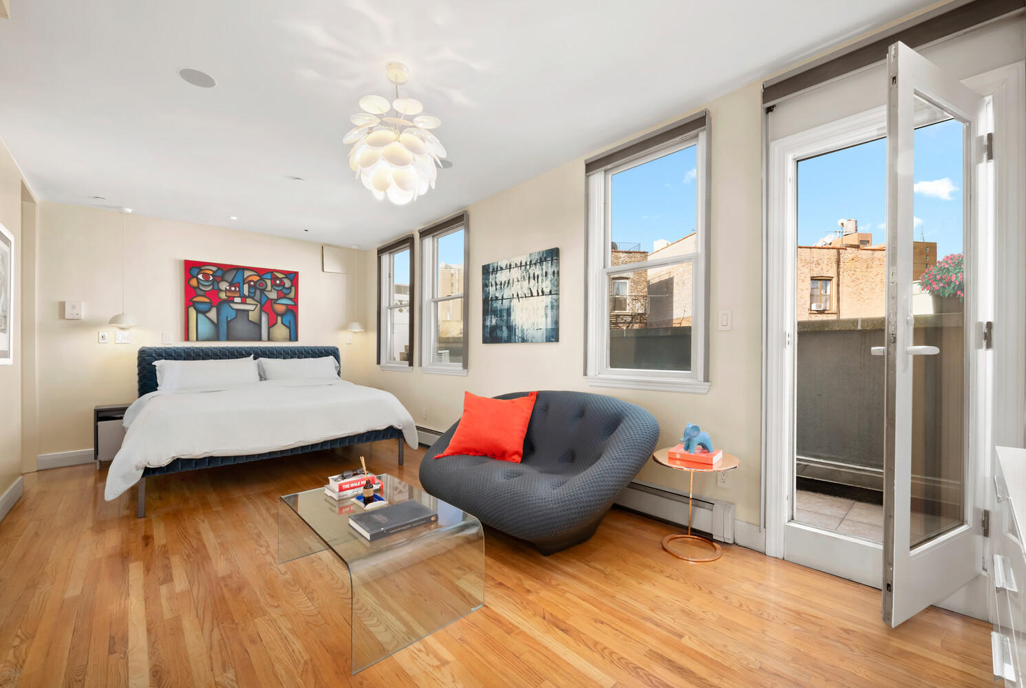 #5 photo, 407 E 12TH Street, East Village , NY 10009