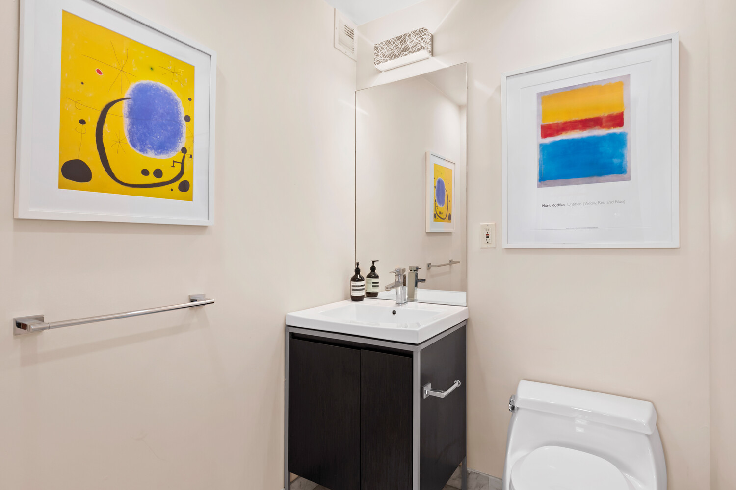 #9 photo, 407 E 12TH Street, East Village , NY 10009