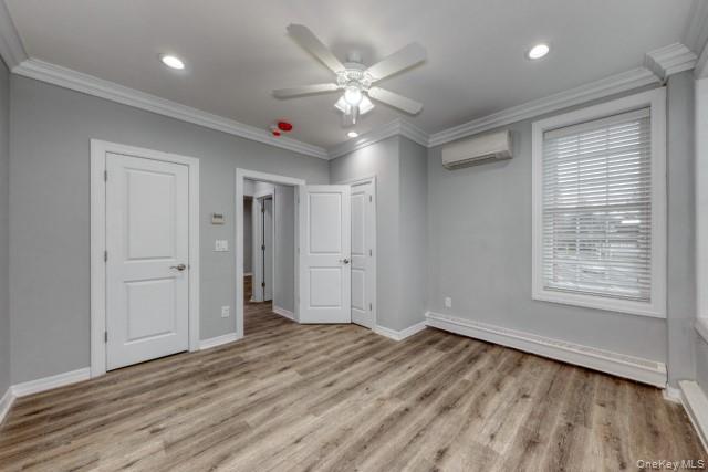 #9 photo, 724 East Main Street, מחוז סאפוק Riverhead , NY 11901