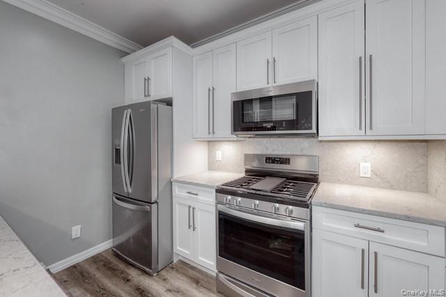 #2 photo, 724 Howell Avenue, Саффолк ‖ Riverhead , NY 11901