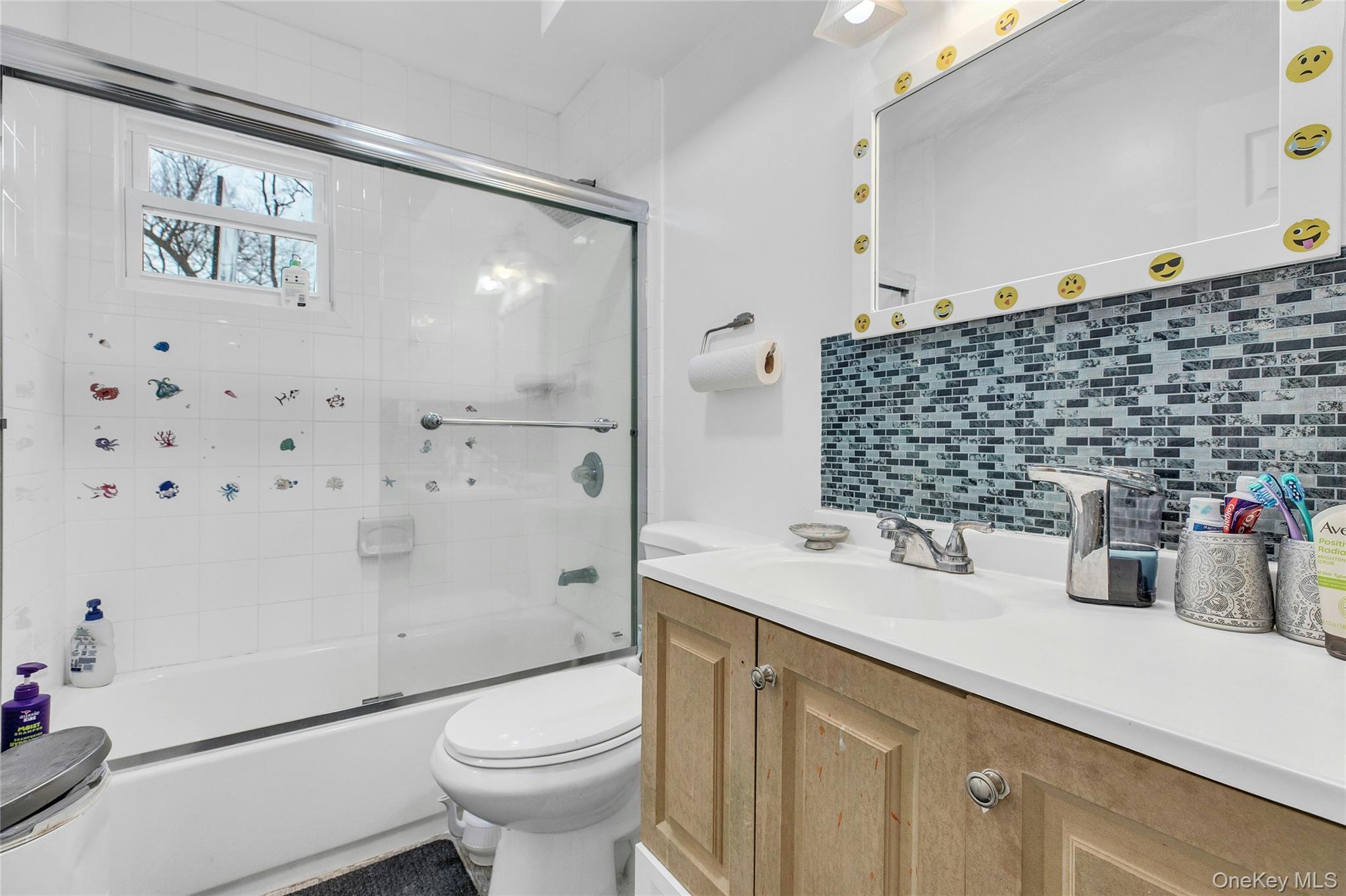 #13 photo, 46 Falcon Drive, Hauppauge , NY 11788