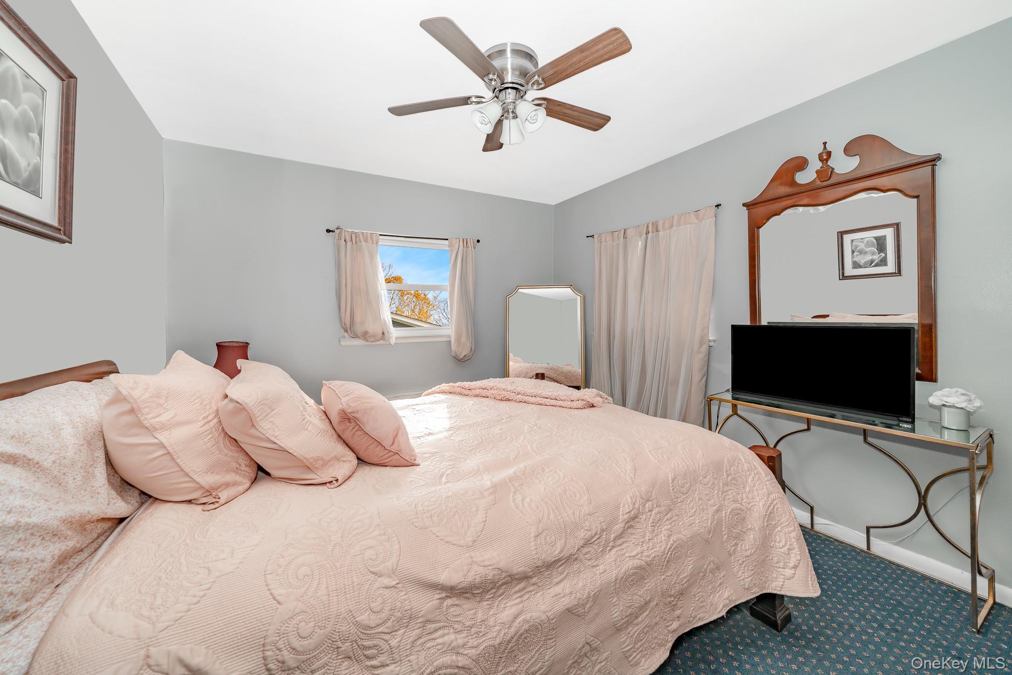 #11 photo, 824 Lawrence Court, West Hempstead , NY 11552