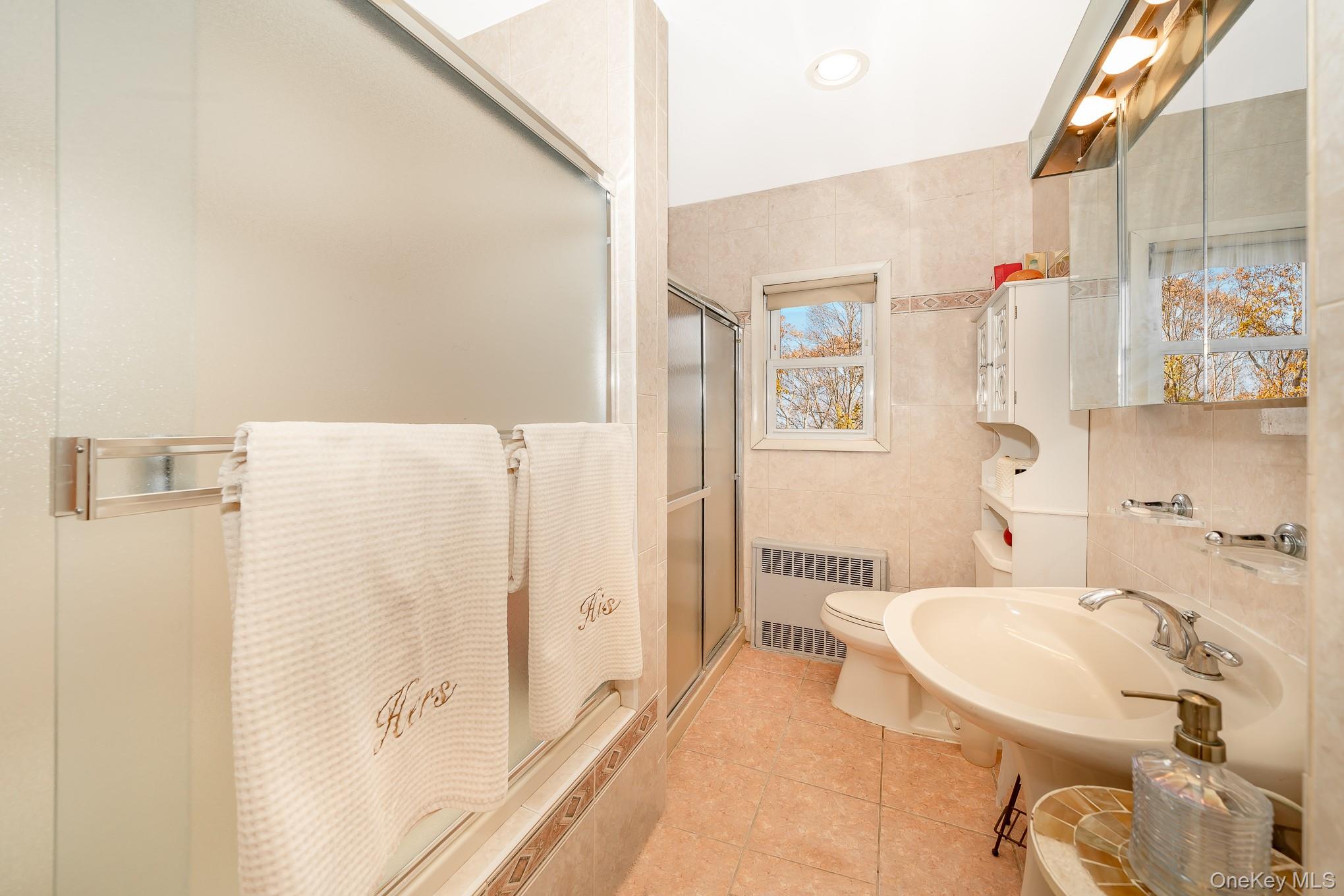 #12 photo, 824 Lawrence Court, West Hempstead , NY 11552