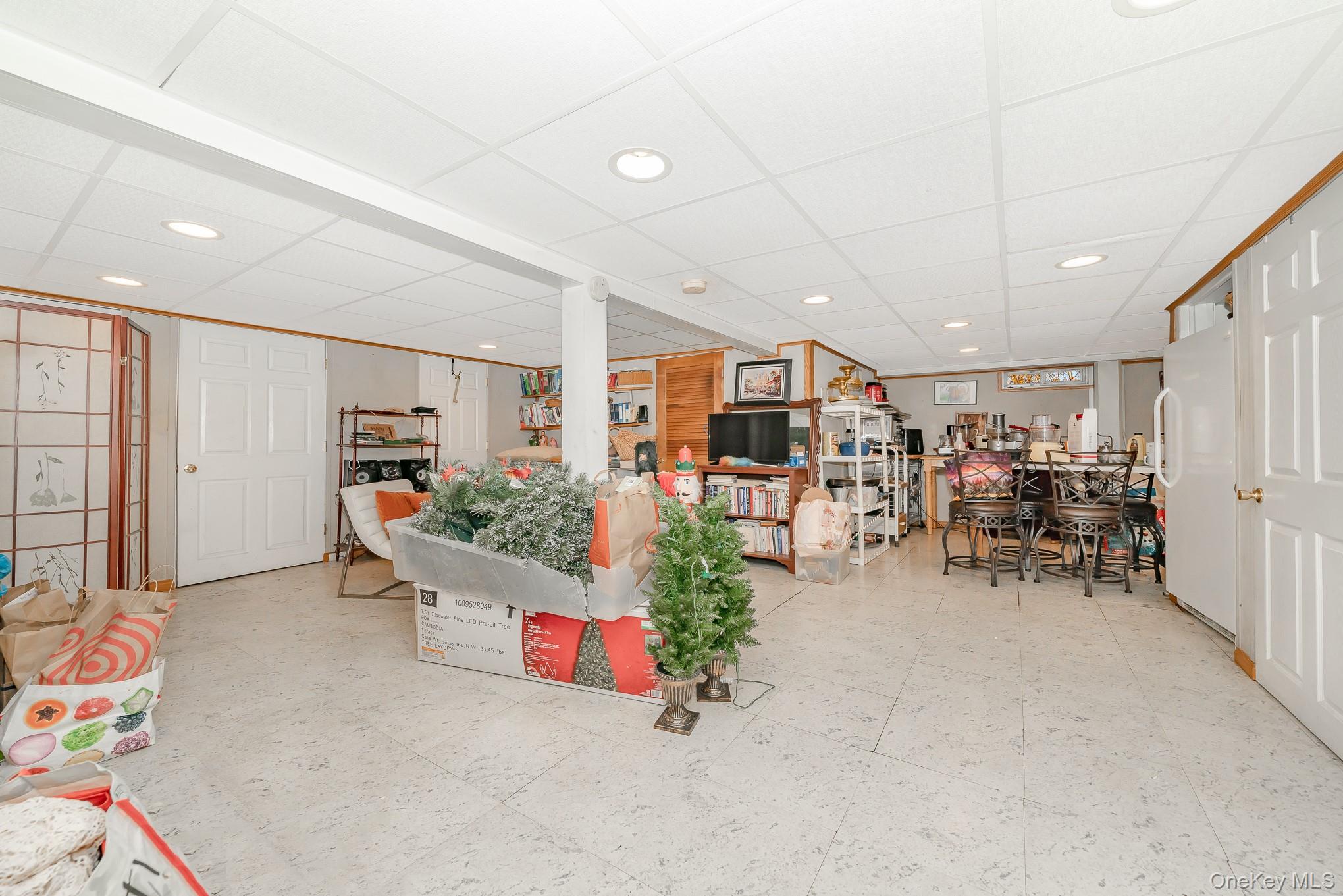 #16 photo, 824 Lawrence Court, West Hempstead , NY 11552