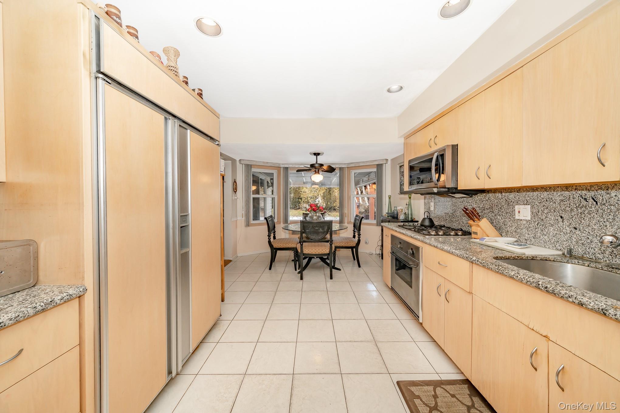 #6 photo, 824 Lawrence Court, West Hempstead , NY 11552