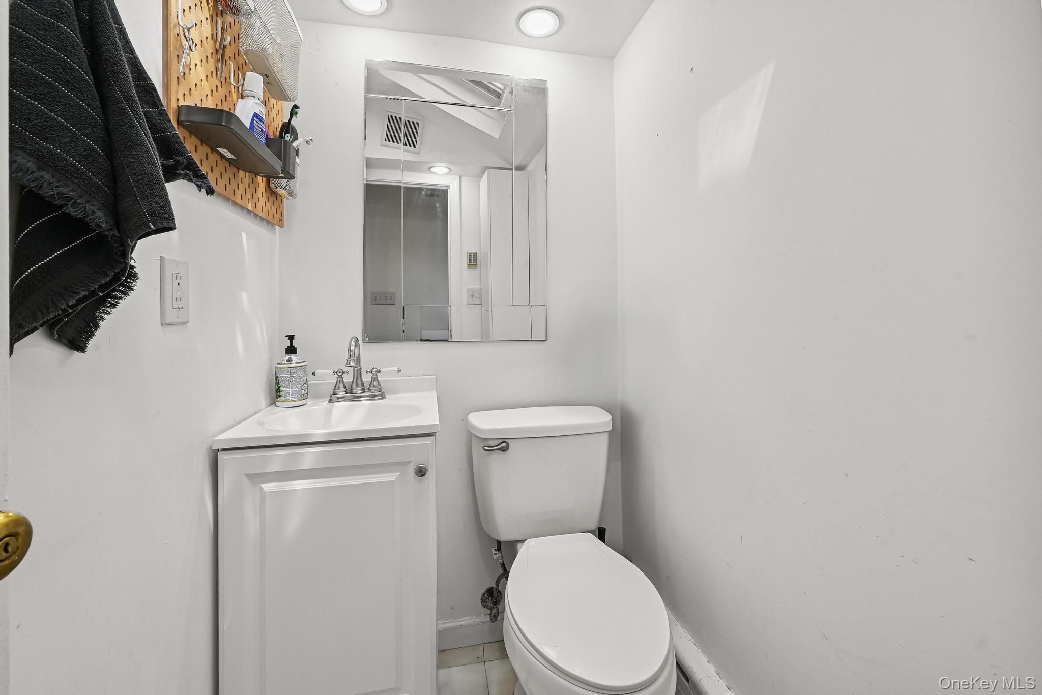 #6 photo, 13 Herbert Avenue, מחוז נסאו Port Washington , NY 11050