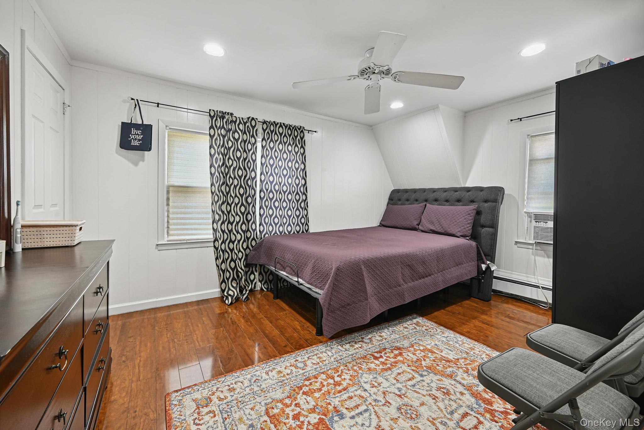 #8 photo, 13 Herbert Avenue, מחוז נסאו Port Washington , NY 11050