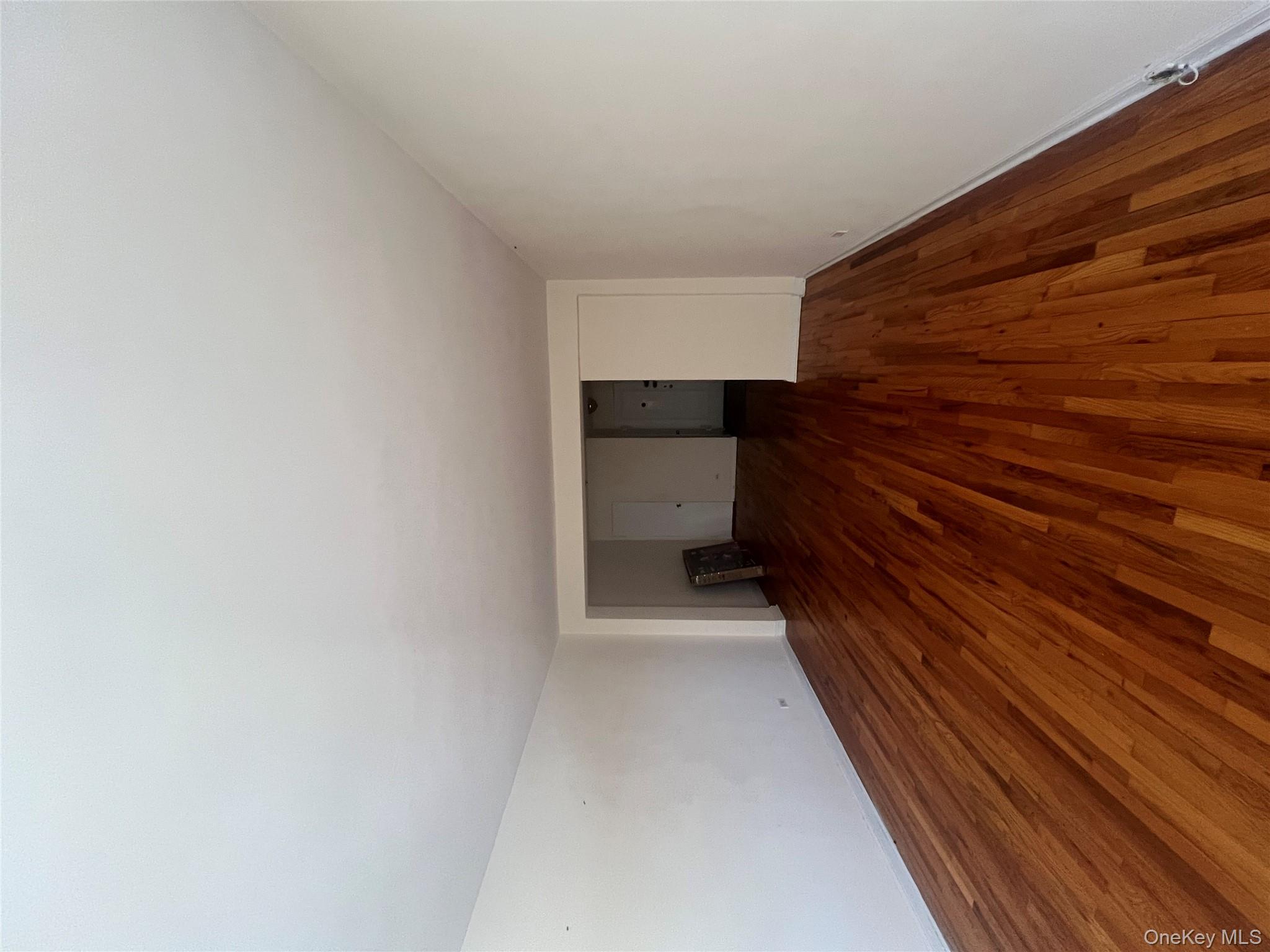 #7 photo, 3260 Netherland Avenue, Бронкс ‖ Bronx , NY 10463